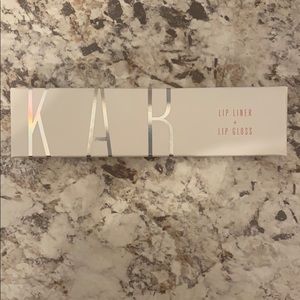 KAB lip liner and gloss